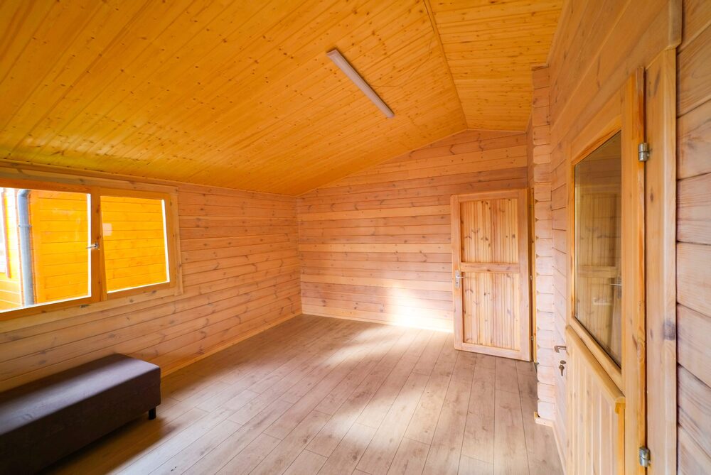 Drewniane wnętrze chaty