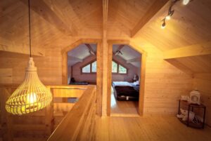 Drewniany, Przytulny domek.