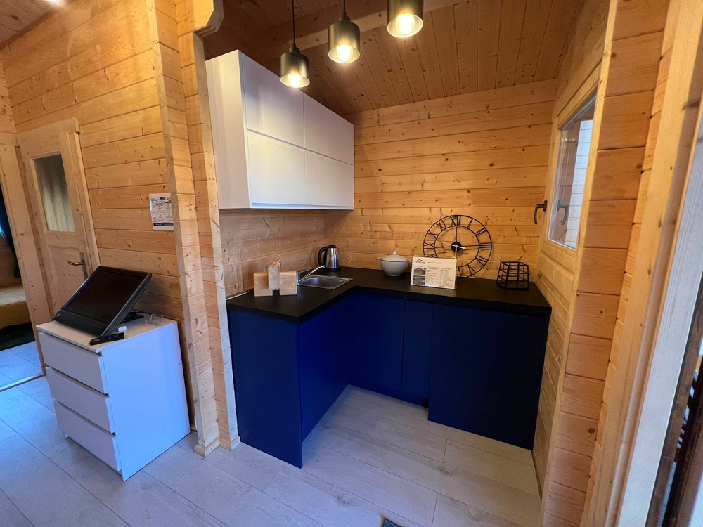 Drewniana kuchnia w stylu nowoczesnym.