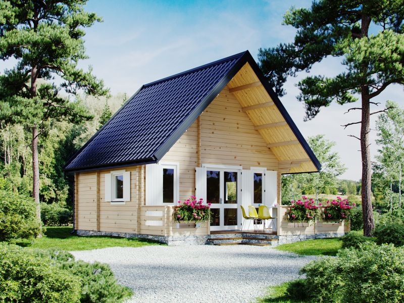 Drewniany dom z czarnym dachem.